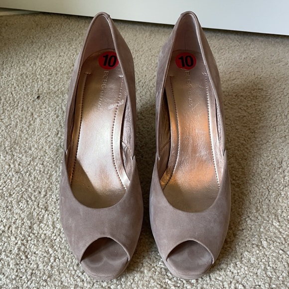 BCBG Wedge Heels - Picture 2 of 3